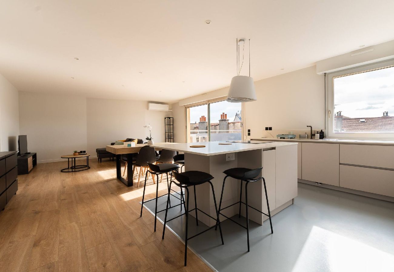 Appartement à Valence - Le Rooftop | Climatisé | Balcon