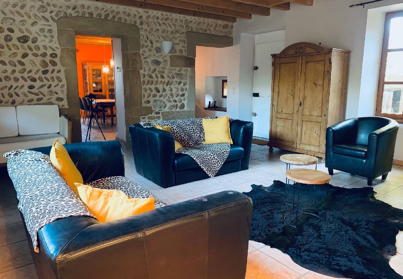 Maison à Chantemerle-les-Blés - Maison en galets avec piscine et jacuzzi