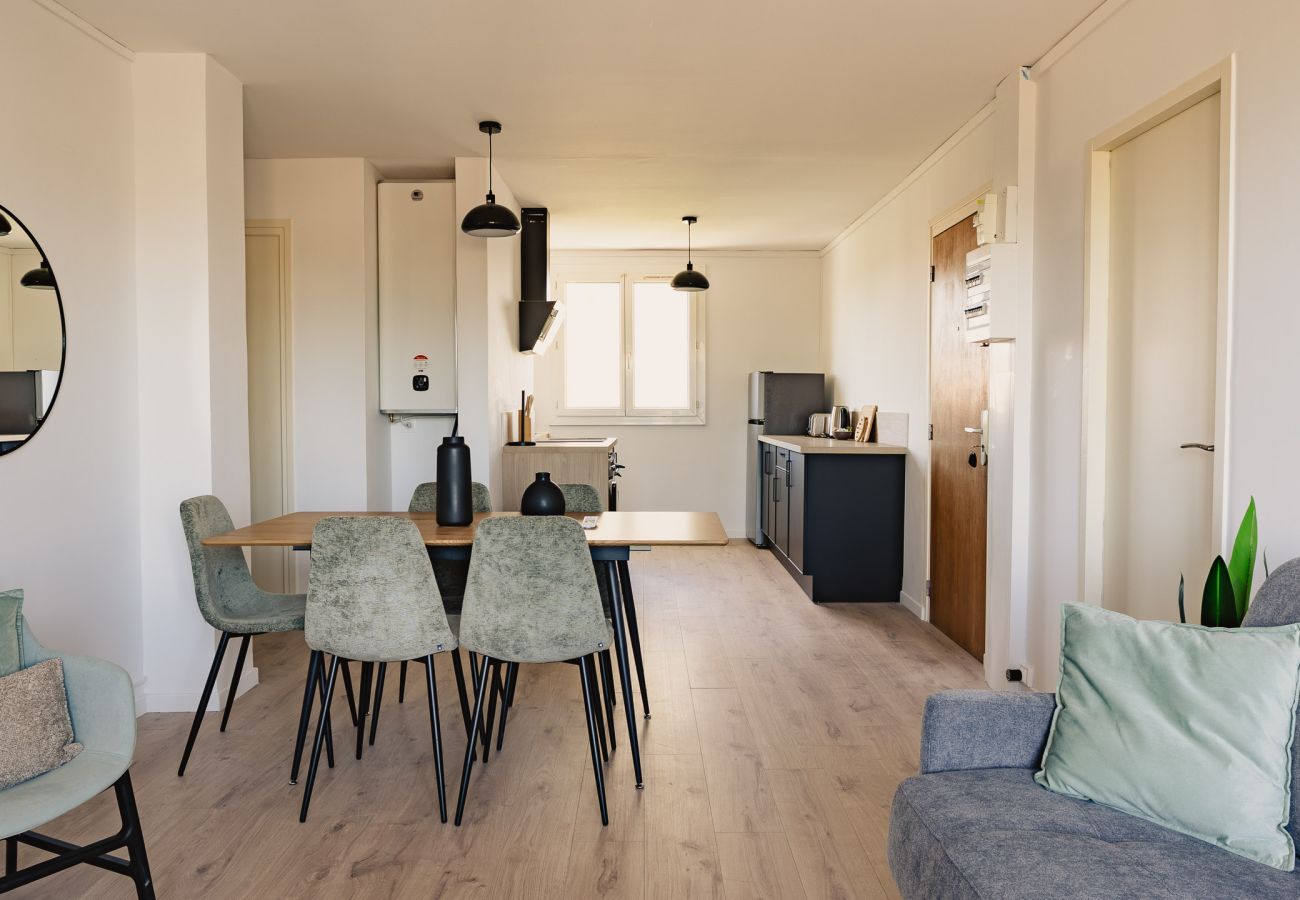 Appartement à Bourg-lès-Valence - Le Traversant - Parking Gratuit 